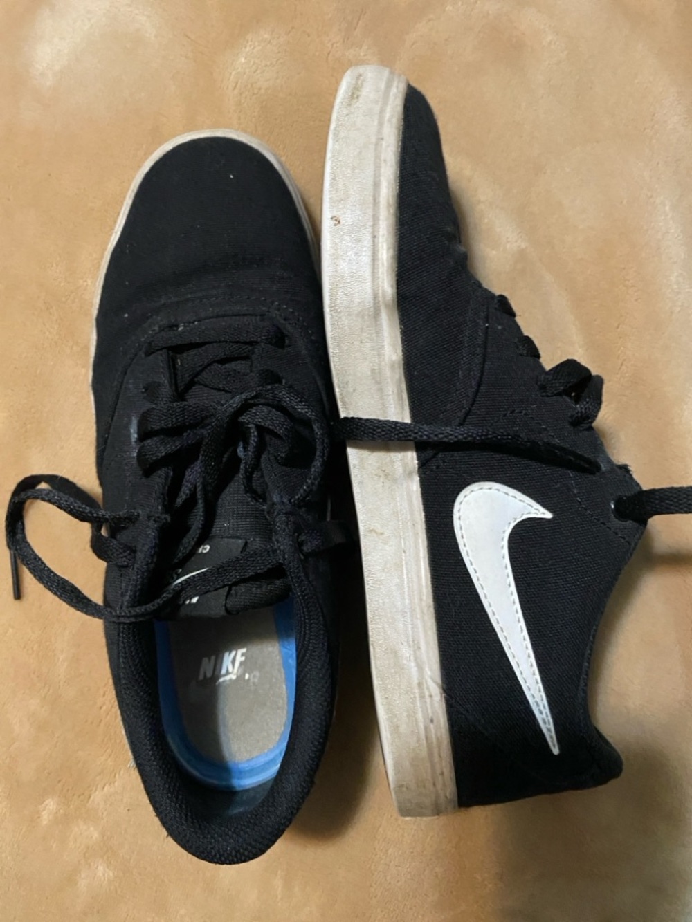 Nike SB Check Women’s Black Canvas Sneakers with White Swoosh Sz 8